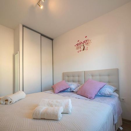 Apartman Karla Appartamento Solin Esterno foto