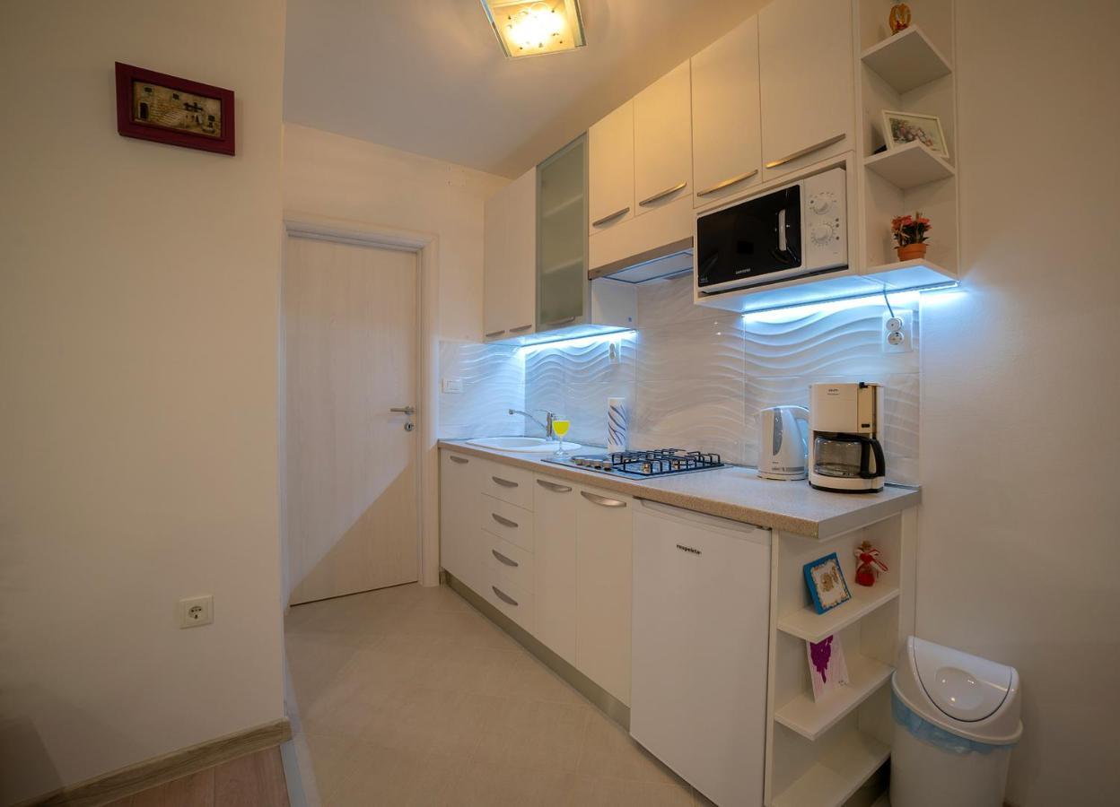 Apartman Karla Appartamento Solin Esterno foto