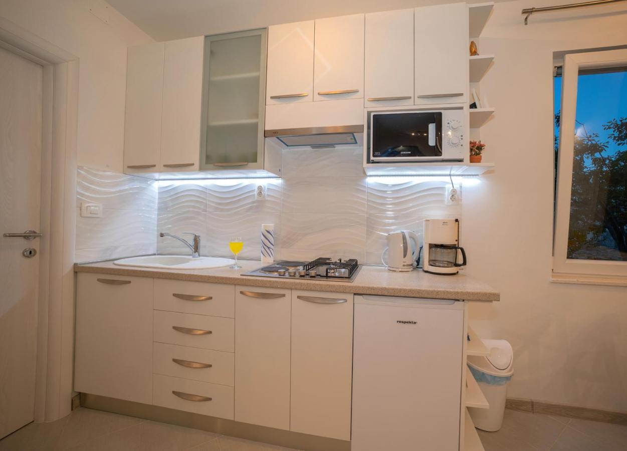 Apartman Karla Appartamento Solin Esterno foto